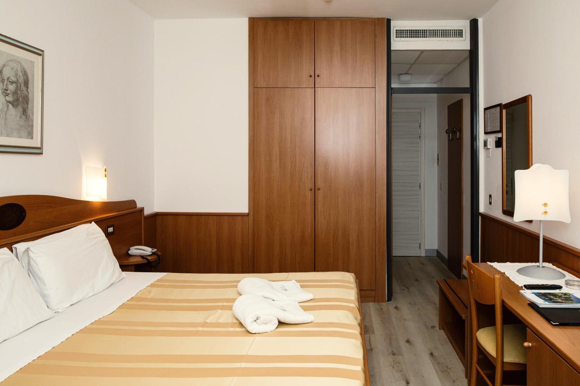 Hotel Leonardo Da Vinci Wellness Spa Μπιμπιόνε Εξωτερικό φωτογραφία