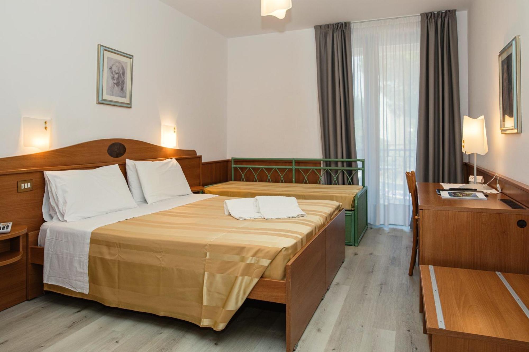 Hotel Leonardo Da Vinci Wellness Spa Μπιμπιόνε Εξωτερικό φωτογραφία