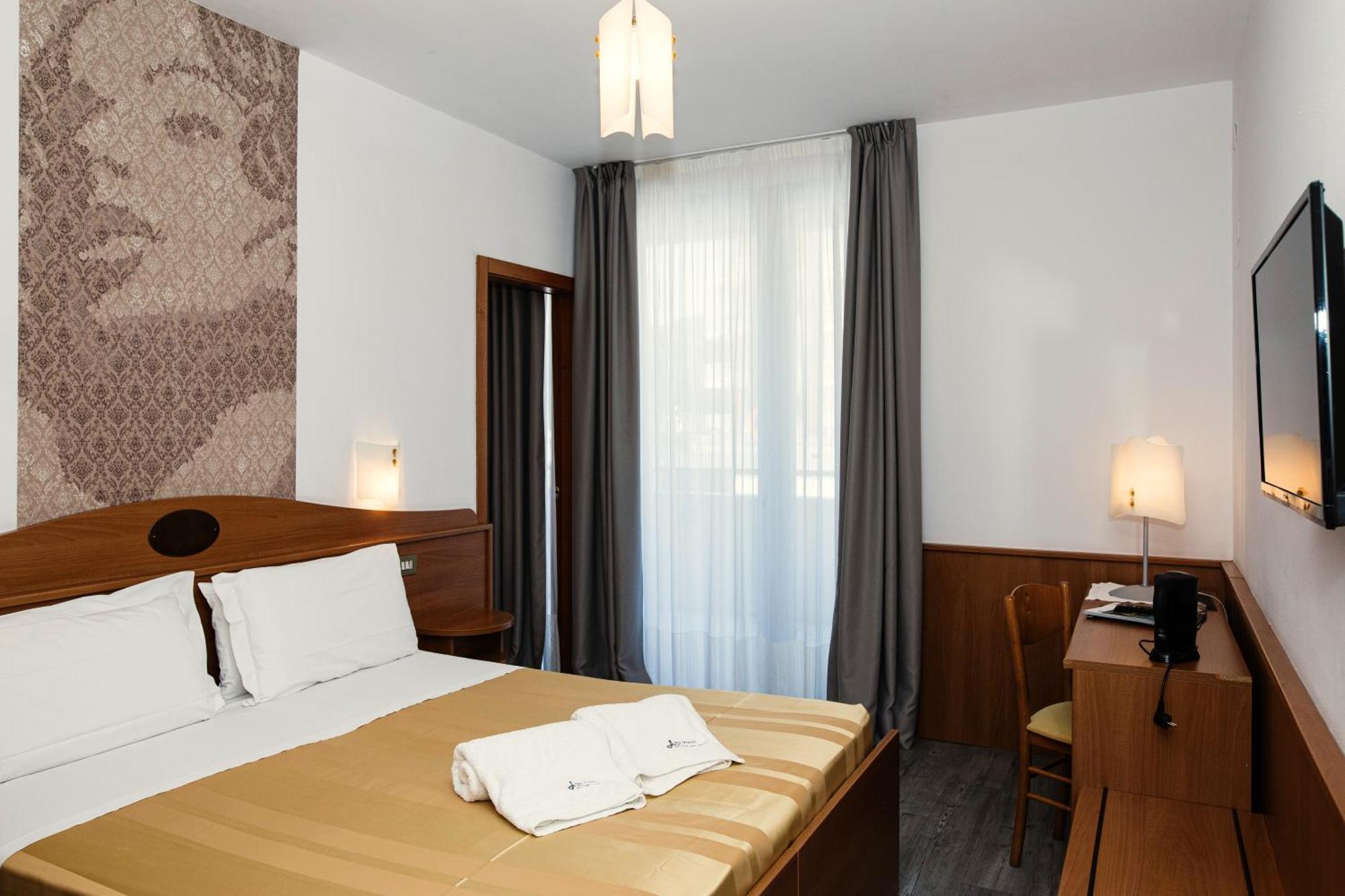 Hotel Leonardo Da Vinci Wellness Spa Μπιμπιόνε Εξωτερικό φωτογραφία