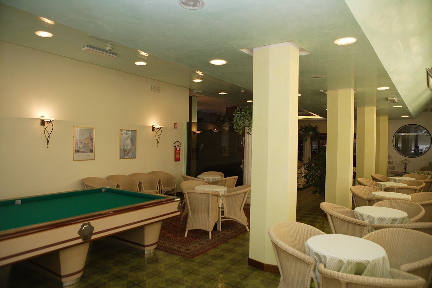 Hotel Leonardo Da Vinci Wellness Spa Μπιμπιόνε Εξωτερικό φωτογραφία