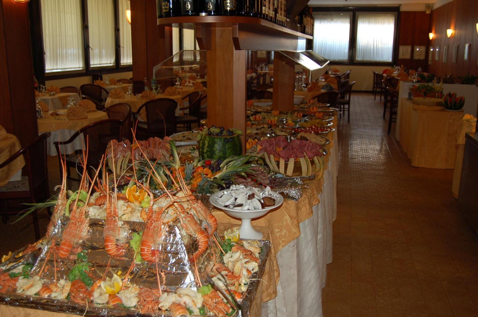 Hotel Leonardo Da Vinci Wellness Spa Μπιμπιόνε Εξωτερικό φωτογραφία