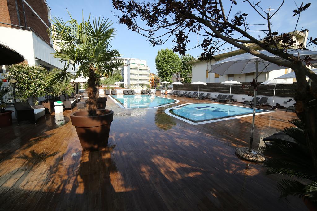 Hotel Leonardo Da Vinci Wellness Spa Μπιμπιόνε Εξωτερικό φωτογραφία