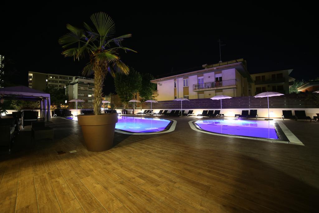 Hotel Leonardo Da Vinci Wellness Spa Μπιμπιόνε Εξωτερικό φωτογραφία