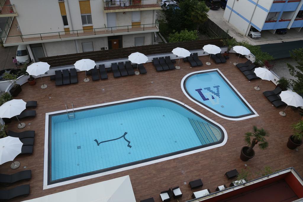 Hotel Leonardo Da Vinci Wellness Spa Μπιμπιόνε Εξωτερικό φωτογραφία